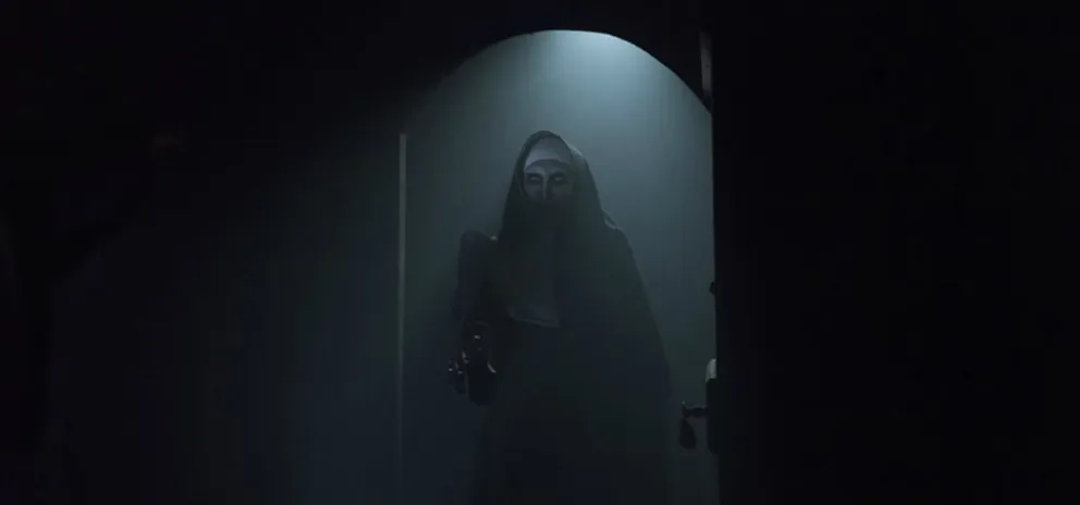 the-nun-la-monja-resena-critica-opinion-review-horror-terror-11