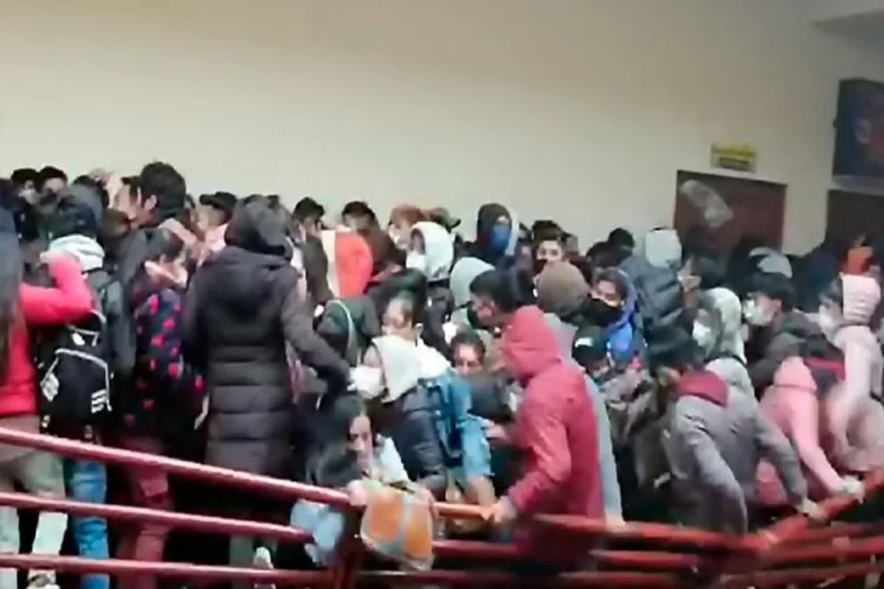 Bolivia-Universidad-Video-estudiantes