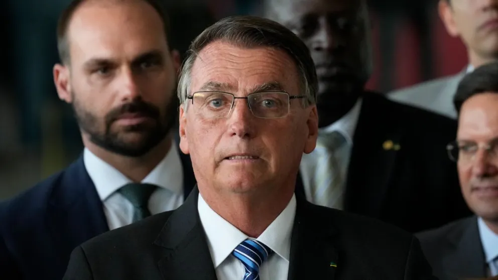 jair-bolsonaro-comparece